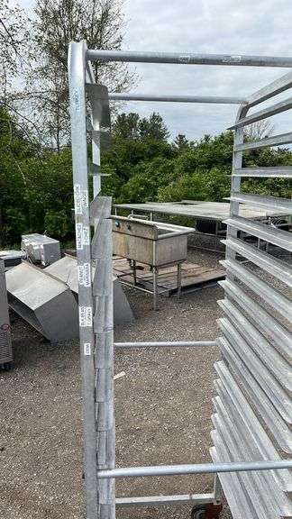 (3) Bakery prop racks, need new wheels, locked up - Albrecht Auction ...