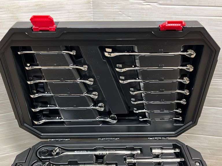 Husky 290piece mechanics tool set, 1/4", 3/8", and 1/2" ratchets, 1/4