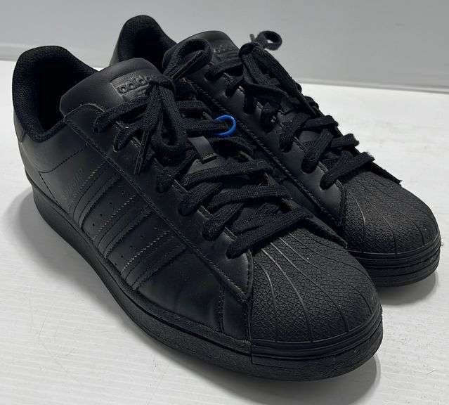 mens adidas black tennis shoes