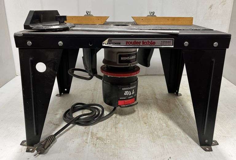 Sears/Craftsman router table with router, works - Albrecht Auction Service