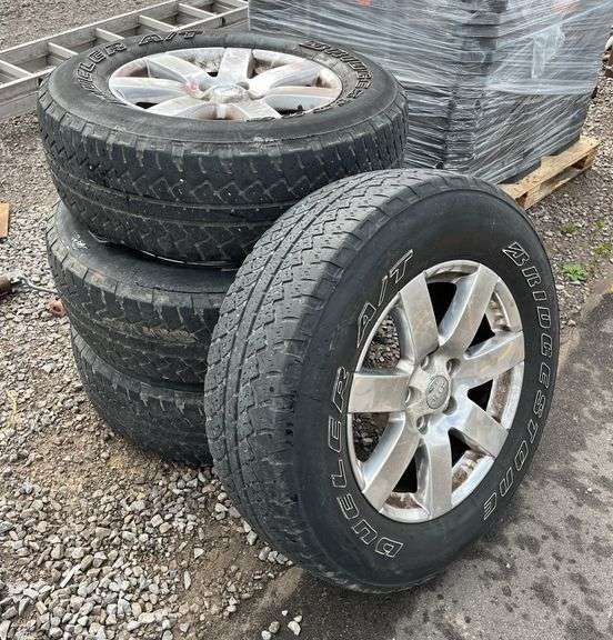 Set of (4) Jeep wheels and rims, and a Jeep rim, used - Albrecht ...