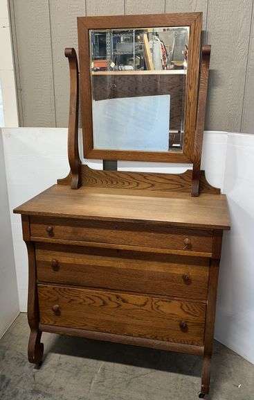 Antique oak wood Abernathy furniture 3-drawer dresser with tilt mirror on wheels, well built, dresser- 38"W x 19"D x 31 1/2"H, very nice