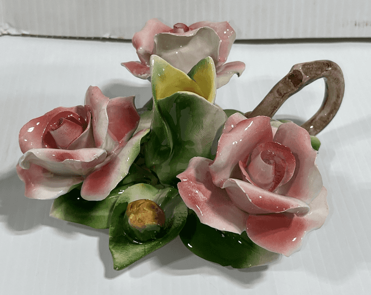 Capodimonte water lily candelabra, 6"Dia x 3"H