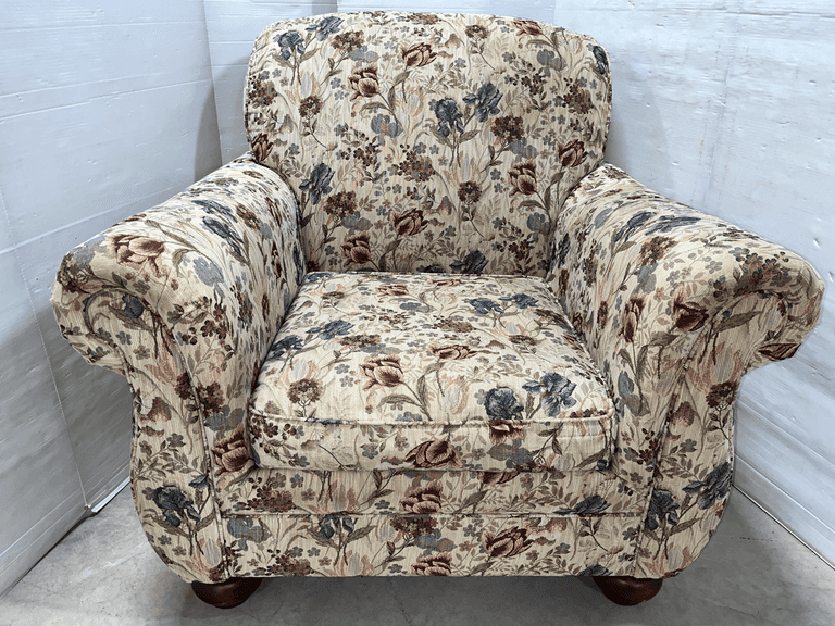 Floral accent chair by Flexsteel, 41"W x 40"D x 37"H, sturdy, overall good, some wear
