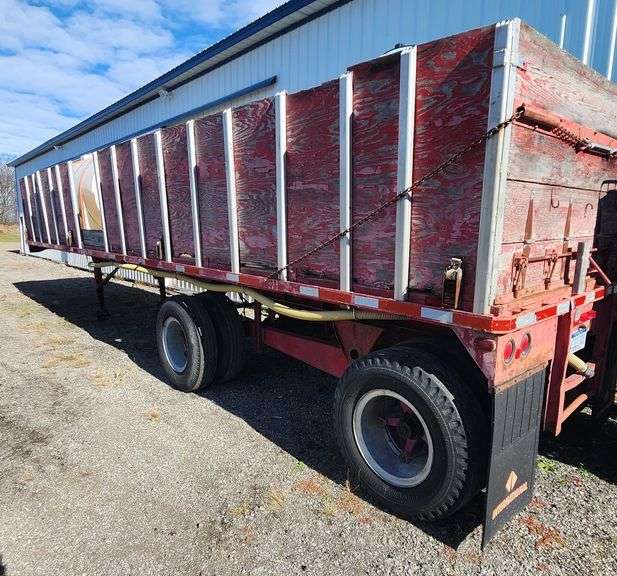 Sprayer Tender Trailer, 3200-Gallon, 2" Plumbing, 34' Deck, 9' Spread, Floor Needs Some Boards, Brakes and Lights Work, Tires are Fair, Clean and Clear Title