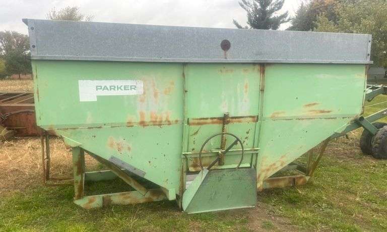 Parker 300-Bushel Gravity Wagon, Has some Repairs but Good Solid Box on Steel Bed Pieces, NOTE: No Sunday Pick-Up