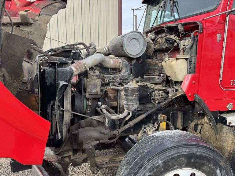 1995 Kenworth T800 Semi Tractor, N14 Engine, 10-Speed Transmission, Wet ...