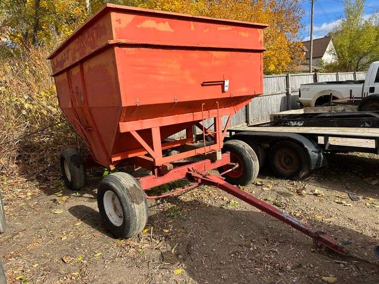 Gravity Wagon, 12' Extensions, 2" Ball Hitch