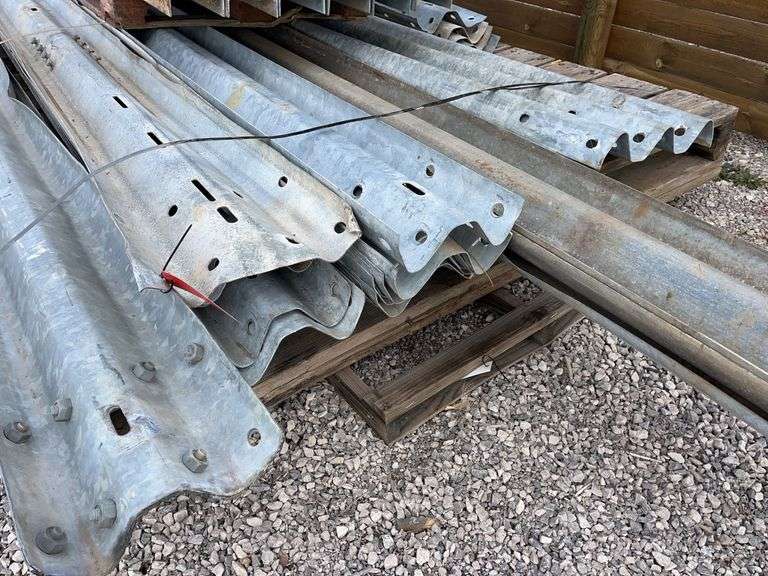 Inclide Rails Various guard rails, include: (4) Straight 7'L, (3) Straight 26'L, (12 ...