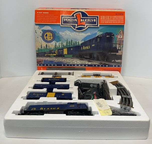Lionel train set, Alaska Railroad, with GP-7 diesel locomotive complete ...