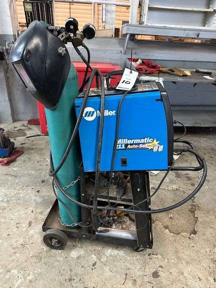 Miller Millermatic 211 Auto-Set with MVP Wire Welder with Welding Hood.  NOTE:  Does not come with Compressed Gas Cylinder.