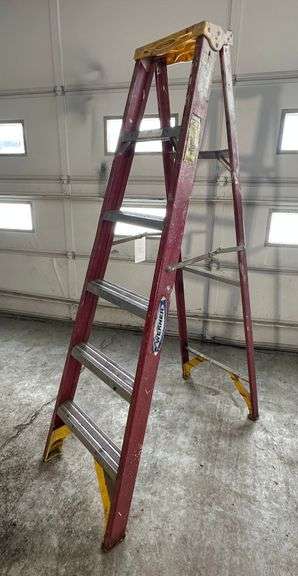 Werner 6' Fiberglass Step Ladder