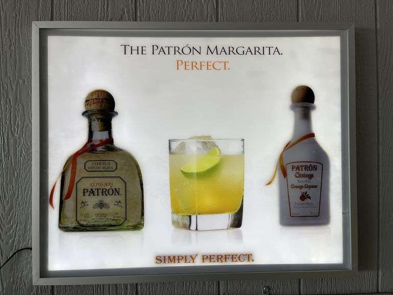 Patron LED lighted bar sign, power supply included, 30