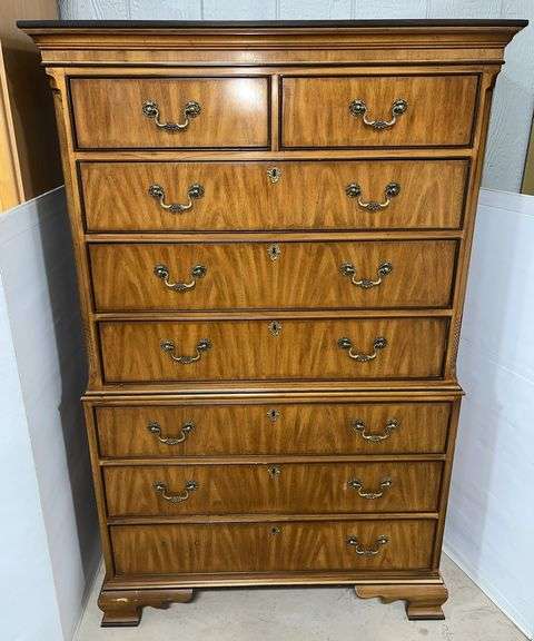 Drexel colonial large wooden dresser with eight drawers, 39"W x 20"D x 62"H, rubs on bottom