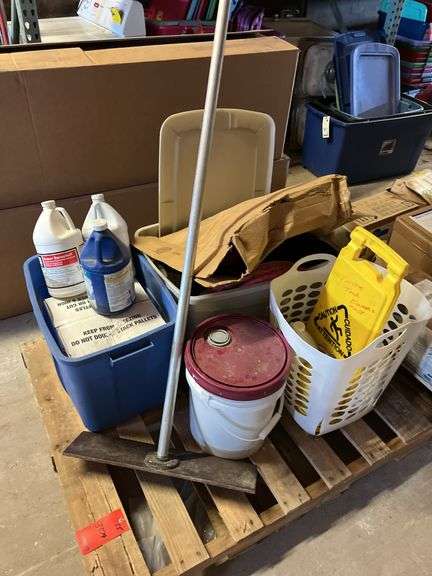 Assorted industrial/commercial floor cleaning products, buffers ...