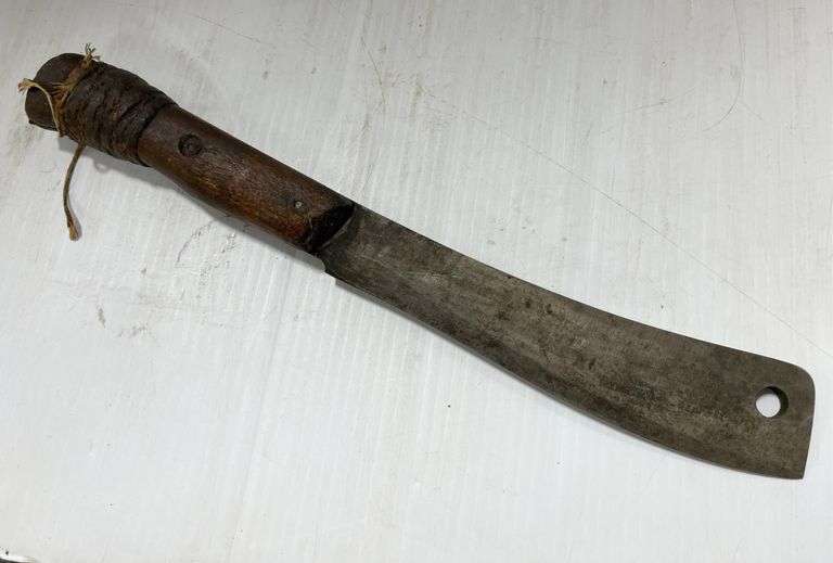 Old knife/cleaver, 15