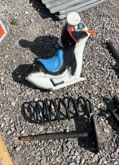 Penguin spring rider playground ride-on with spring and base - Albrecht ...