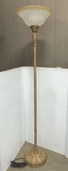 Standing metal lamp with very nice shape, base needs to be tightened, 72"H