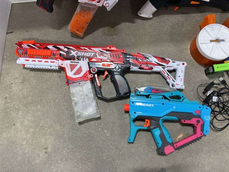 (4) Splat guns with chargers and ammo, up to 27