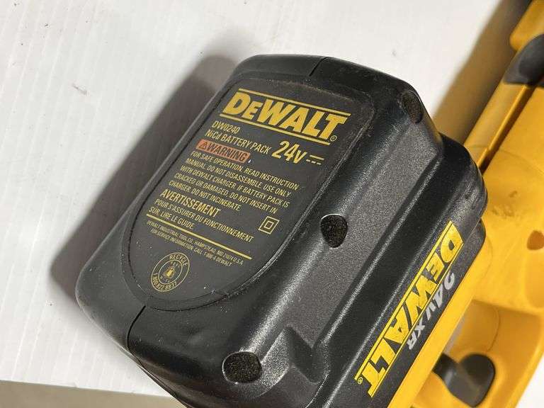 DeWALT 24V sawzall, charger and one battery, comes in a Husky tool bag ...