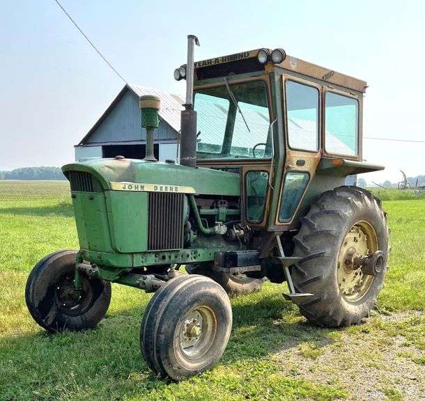 Older John Deere 4020 Tractor, 2WD, Gas, Automatic Powershift Transmission, Duals, 2-Remotes, 15.9 Duals, 18.5x34 Rears, Good Cab, Changed Oil, New Air Filters, Lights and Doors, Etc. on Cab all Good