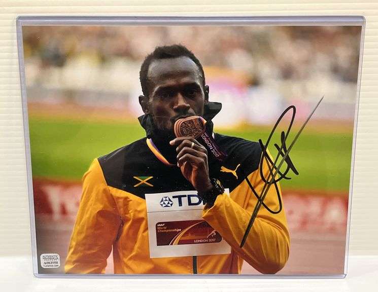 Usain Bolt Signed Photo, Olympic Legend, Retired Jamaican Runner, Greatest Sprinter of All Time, 8-Time Olympic Gold Medal Winner and World Record Holder for the 100m, 200m, and 4x100m Relay, Includes CoA