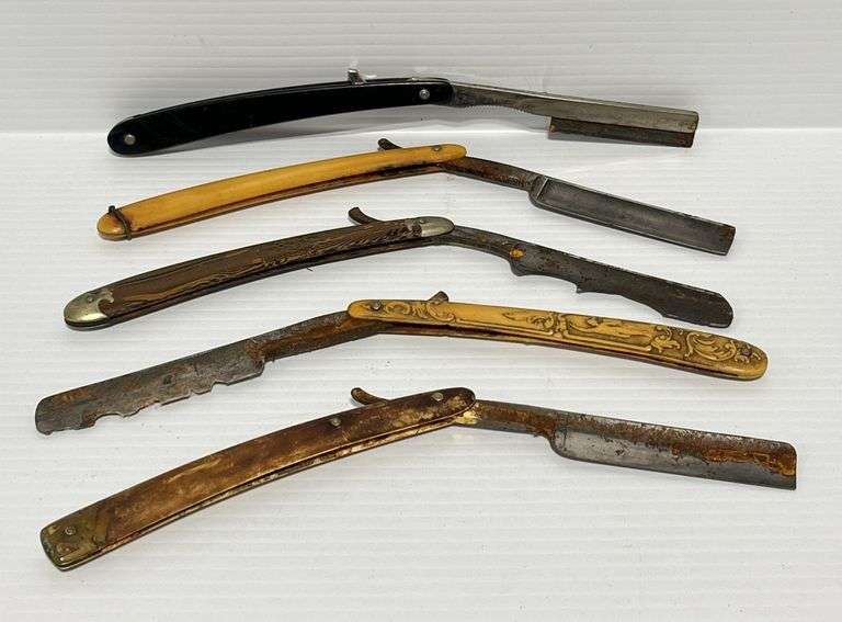 Old Shell Razor (5) Older straight razors, some good, some chips on blades, 6