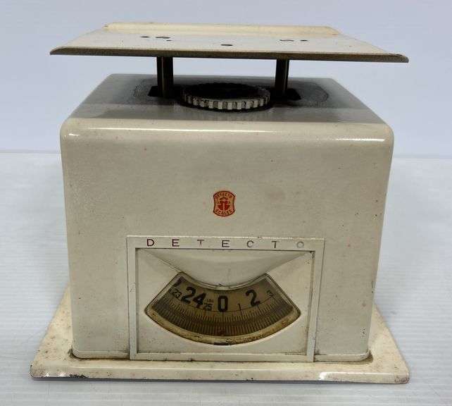 Older Detecto scale, 8 1/4