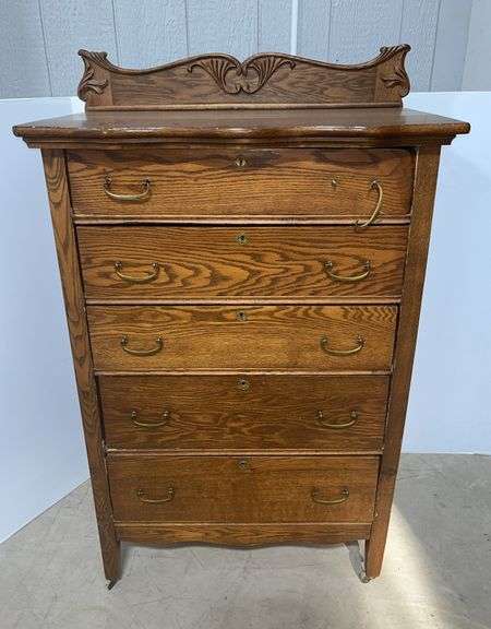 Old oak dresser with 5-drawers, has wheel on the bottom, 32"W x 21"D x 53"H, good, some edge rubs and scratches to top