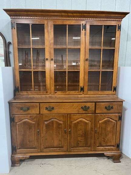 Ethan Allen hutch with topper, 6-drawers hutch, 55"W x 19"D x 33"H; Topper- 57"W x 14"D x 40"H, good