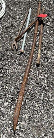 Large heavy pry bar tire spoon pallet ripper stake, used, good ...