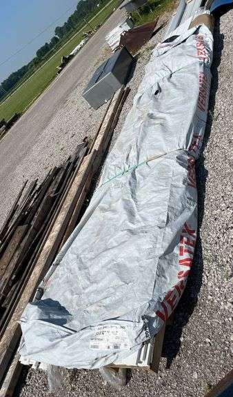 (62) 5/4 x 4 x 18 Vertex Timber Ridge PVC nail flange siding and flange ...