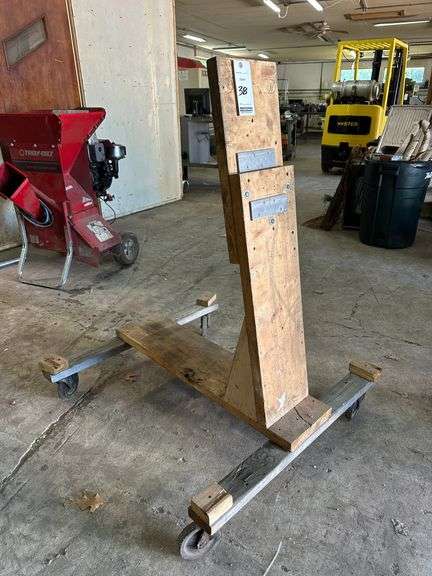 Wooden Outboard Motor Stand