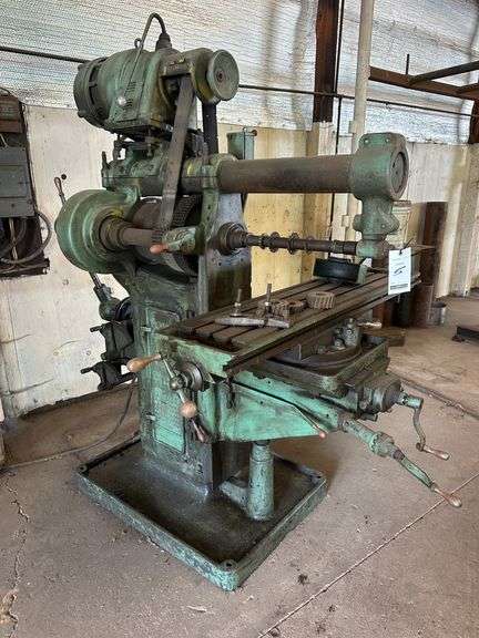 Cincinnati #3 Horizontal Milling Machine, 3-phase, 48" Bed Length.  Working Condition but Power Feed Is Not Working.