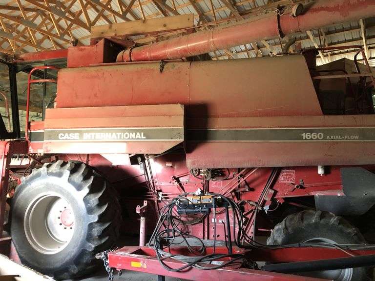 1992 Case IH 1660 Combine, 2WD, (3941 Hours), Cummins Diesel, Maust Bucket Elevator, Like New AFX Rotor, Runs Great, Field Ready