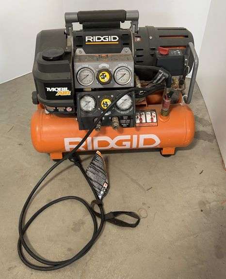 Ridgid Stack RIDGID OF5015OTS Tr-Stack 5-gallon air compressor, works well ...