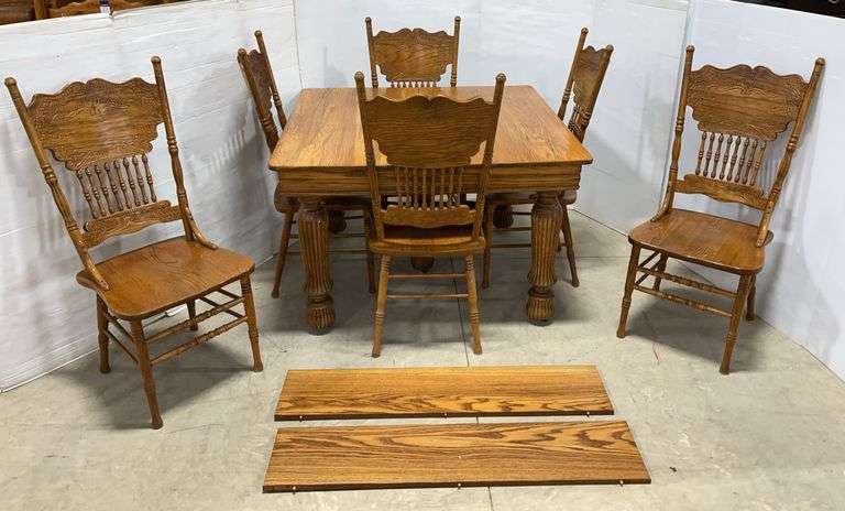Antique oak table with two leaves, 45" x 64", each leaf- 10", (6) press back chairs, oak