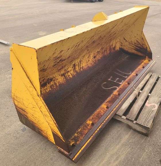 John Deere Loader Bucket, Model AT308080, 92" Wide, 1.3 CU YD, Very Good Condition
