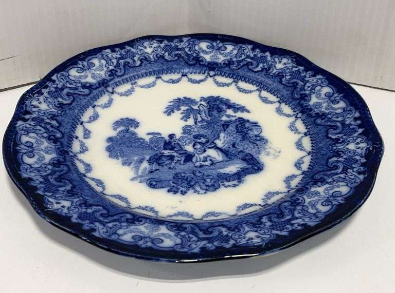 Watteau New Wharf Pottery, 9"Dia, blue plate, no damage