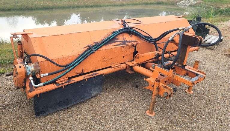 M-B 3-Point Sweeper, 9'6" Wide, Hydraulic Ran, Bristles Good, Works Great