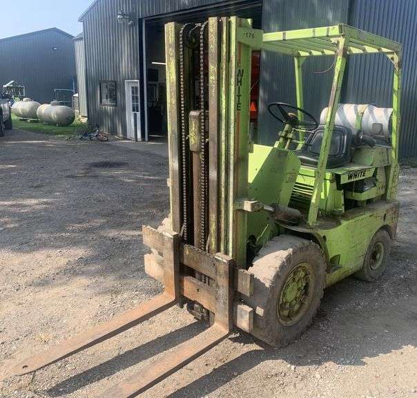 This item Selling ABSOLUTE! ~~~ White Forklift, LP Tank Included, Runs