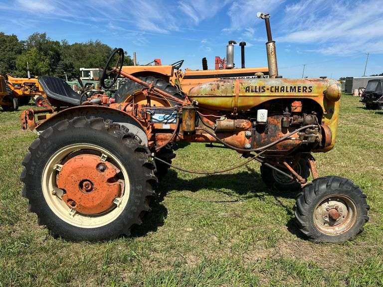 1953 Allis Chalmers B w.f. Tractor, Ser. No. 123664, PTO, Rear Hydraulic Lift, Firestone 11-23 Rears (New), Needs Battery, Runs