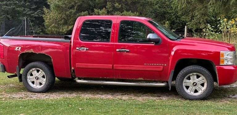 This item Selling ABSOLUTE! ~~~ 2007 Chevrolet Silverado 1500, Crew Cab, (224,208 Actual Miles), 5.3L V8 Engine, Runs and Drives Well for Year and Miles, Clean and Clear Title, NOTE: See Questionnaire Pictures for Additional Information