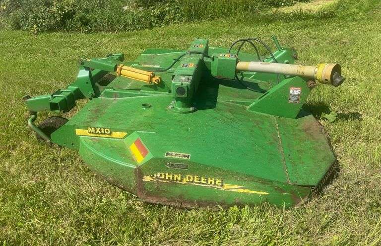John Deere MX10 Rotary Cutter, Semi-Mount 2-Point Hitch, 10' Cutting Width, 540 RPM PTO, John Deere Lift Cylinders, Front Chain Guards, Recent Knives and Skid Shoes Replaced, Runs Smooth, Operator's Manual Included