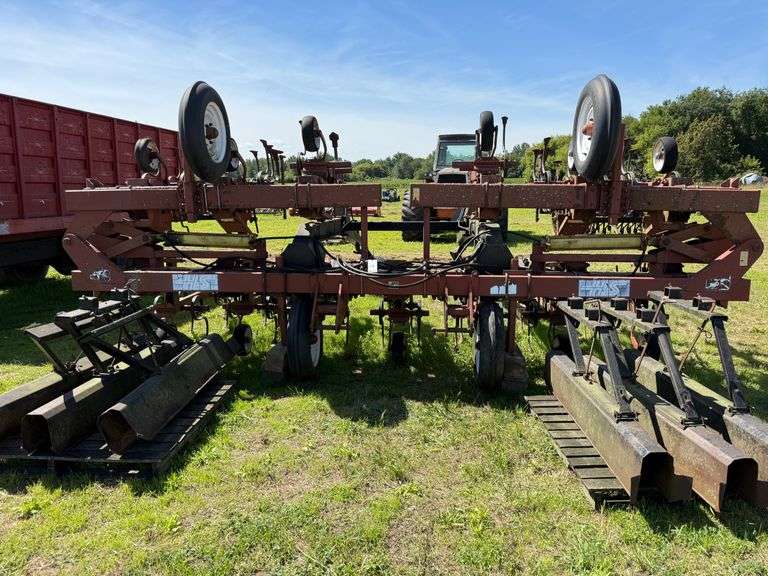 1994 HS 12-30 RowCultivator, Ser. No. 1481