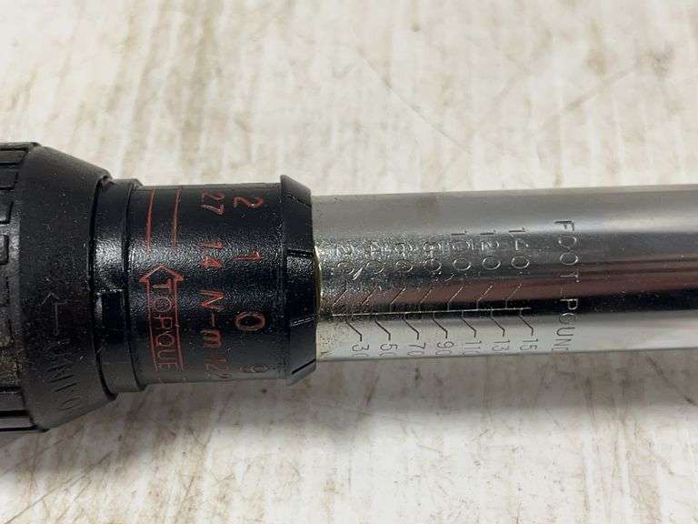21" Craftsman torque wrench, 1/2" drive, good - Albrecht Auction Service