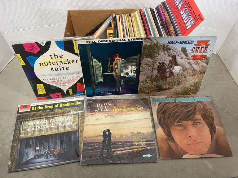 Records All Over Over (50) Vinyl Music Records - Albrecht Auction Service