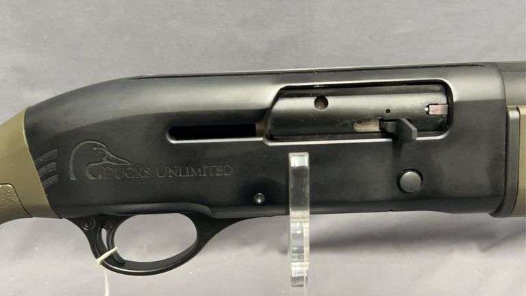 TriStar Raptor, 12-Gauge, Ducks Unlimited Edition, with 28