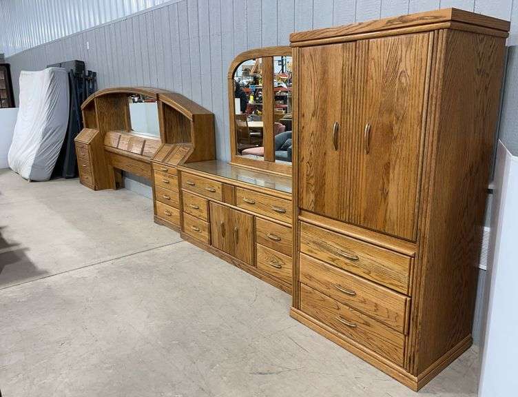 Oak bedroom set with armoire, vanity dresser, and 3-piece king size bed frame, up to 136"W, great