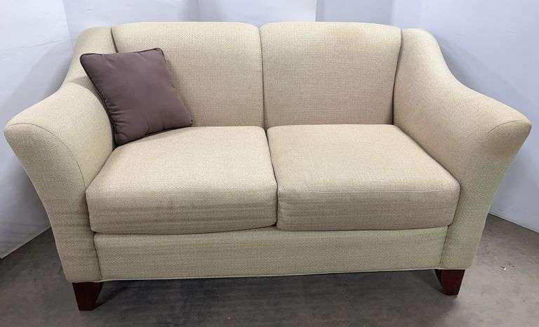 Craftmaster Loveseat